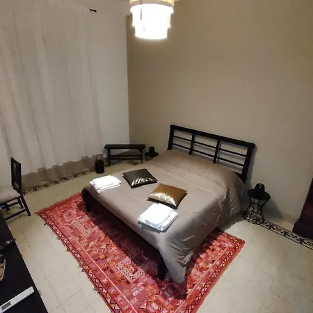 Vlll Portico Konukevi 3*