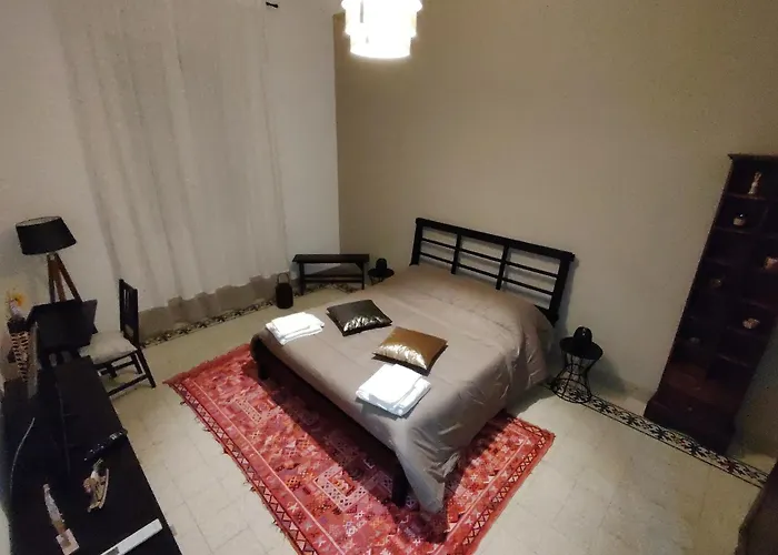 Vlll Portico Guest house 3*