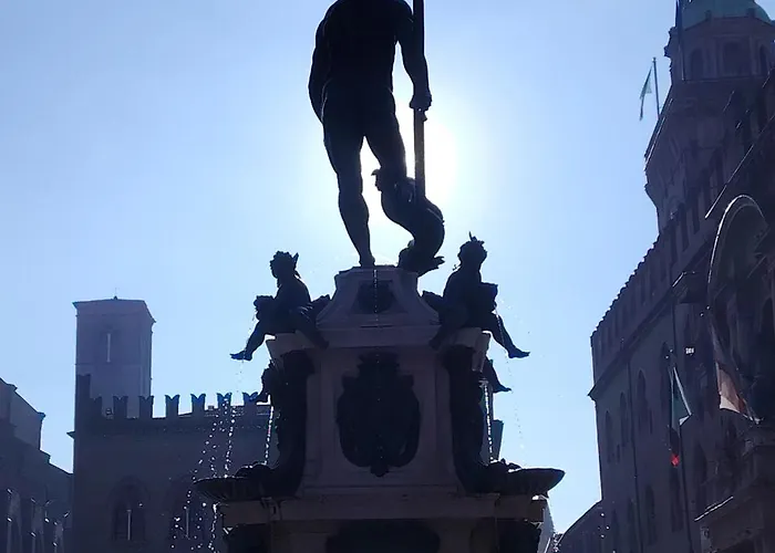 Vlll Portico Pensión Bolonia