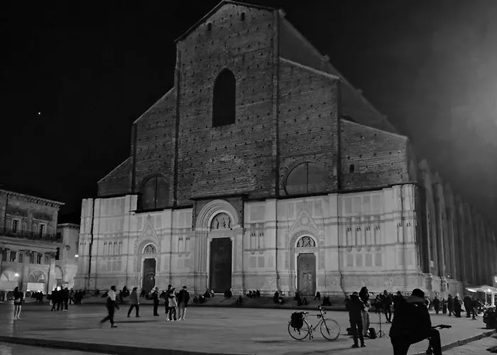 Vlll Portico 3* Bolonha