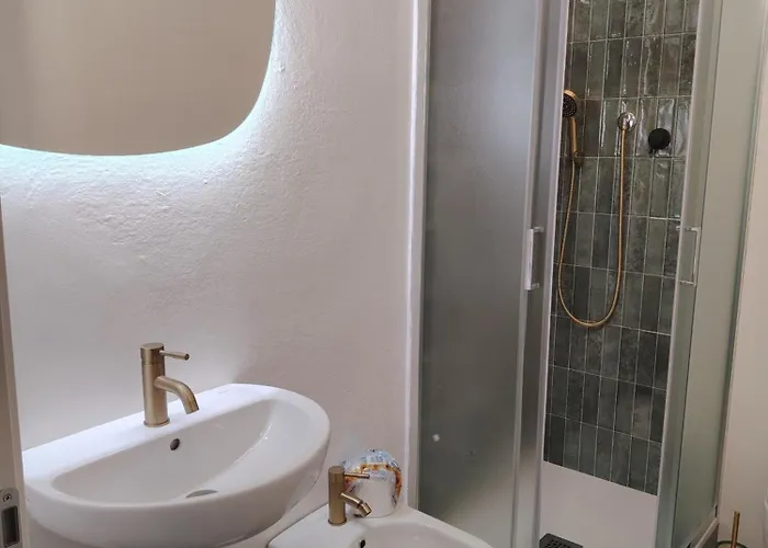 Vlll Portico Pensión Bolonia