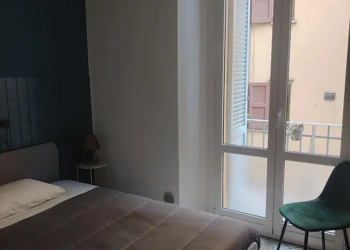 Vlll Portico 3* Bologne