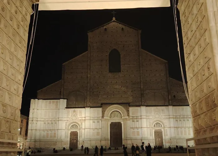 Vlll Portico 3* Bologna