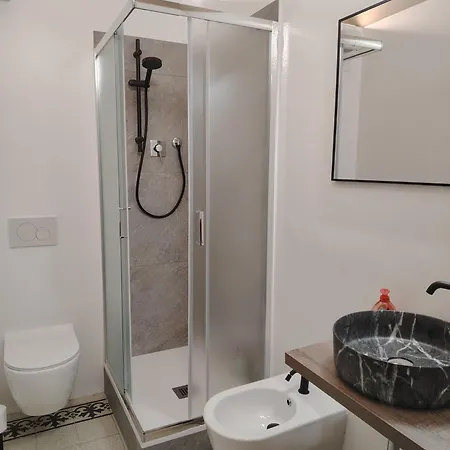 게스트하우스 Vlll Portico